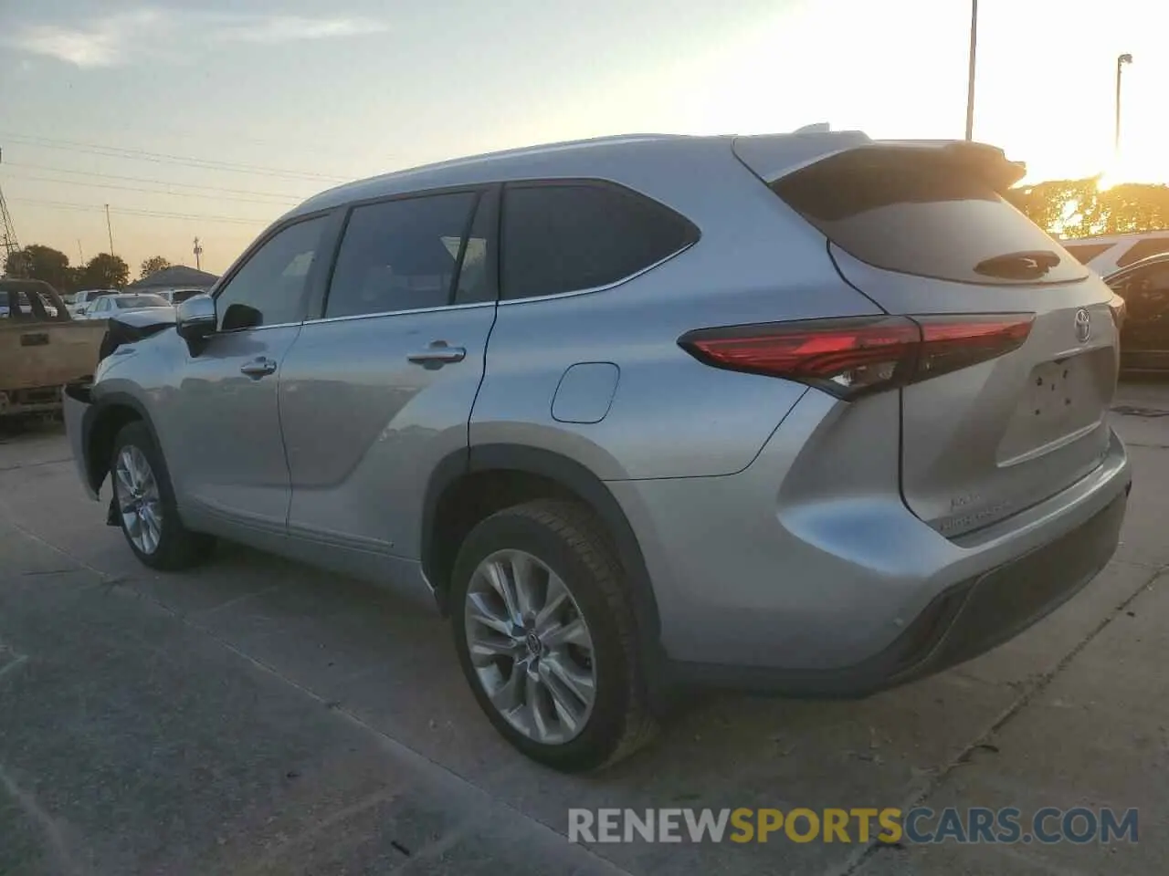 2 Photograph of a damaged car 5TDYZRAH7MS070180 TOYOTA HIGHLANDER 2021