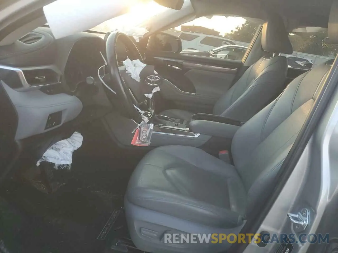 7 Photograph of a damaged car 5TDYZRAH7MS070180 TOYOTA HIGHLANDER 2021