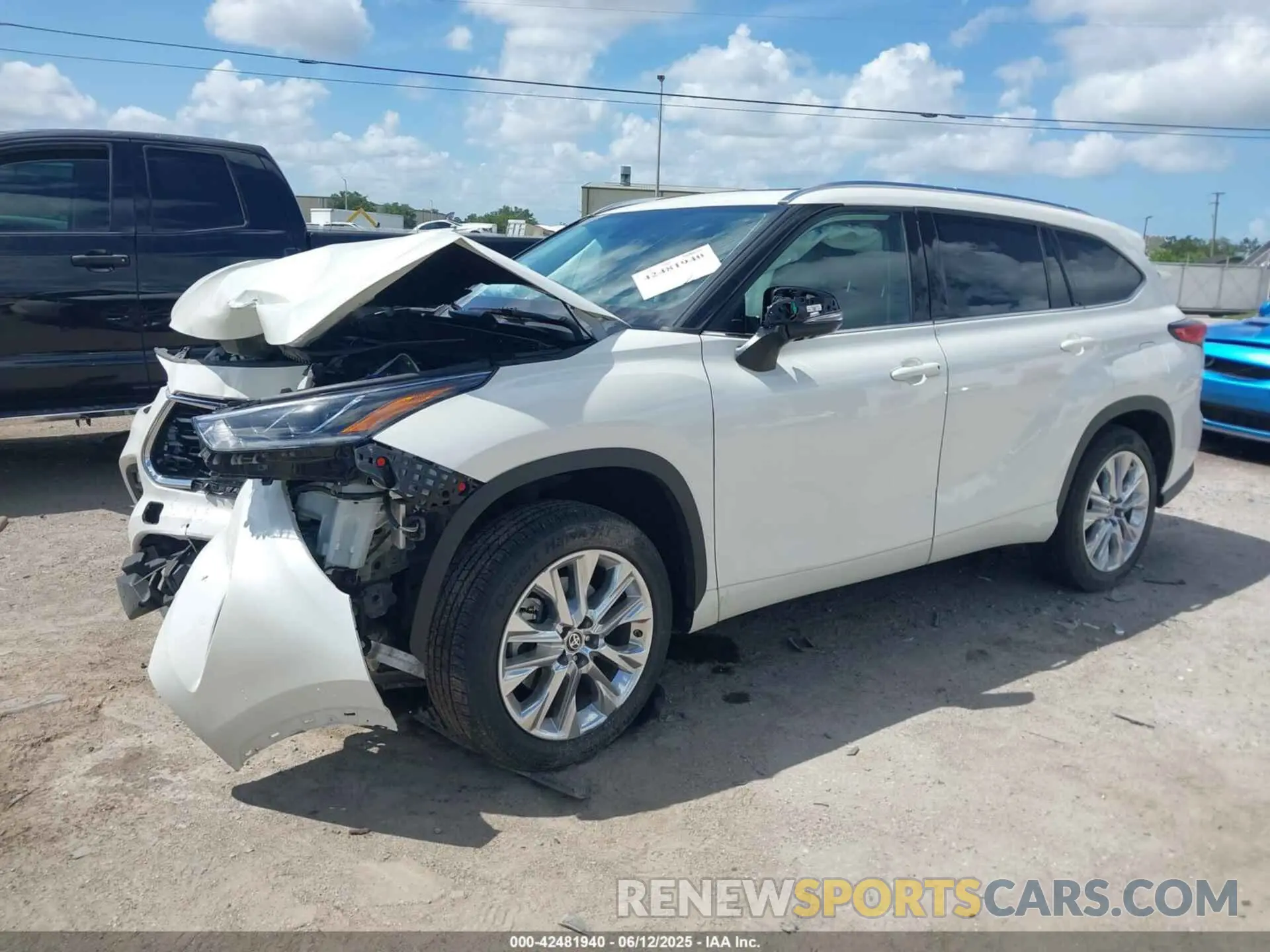 2 Photograph of a damaged car 5TDYZRAH7MS530051 TOYOTA HIGHLANDER 2021