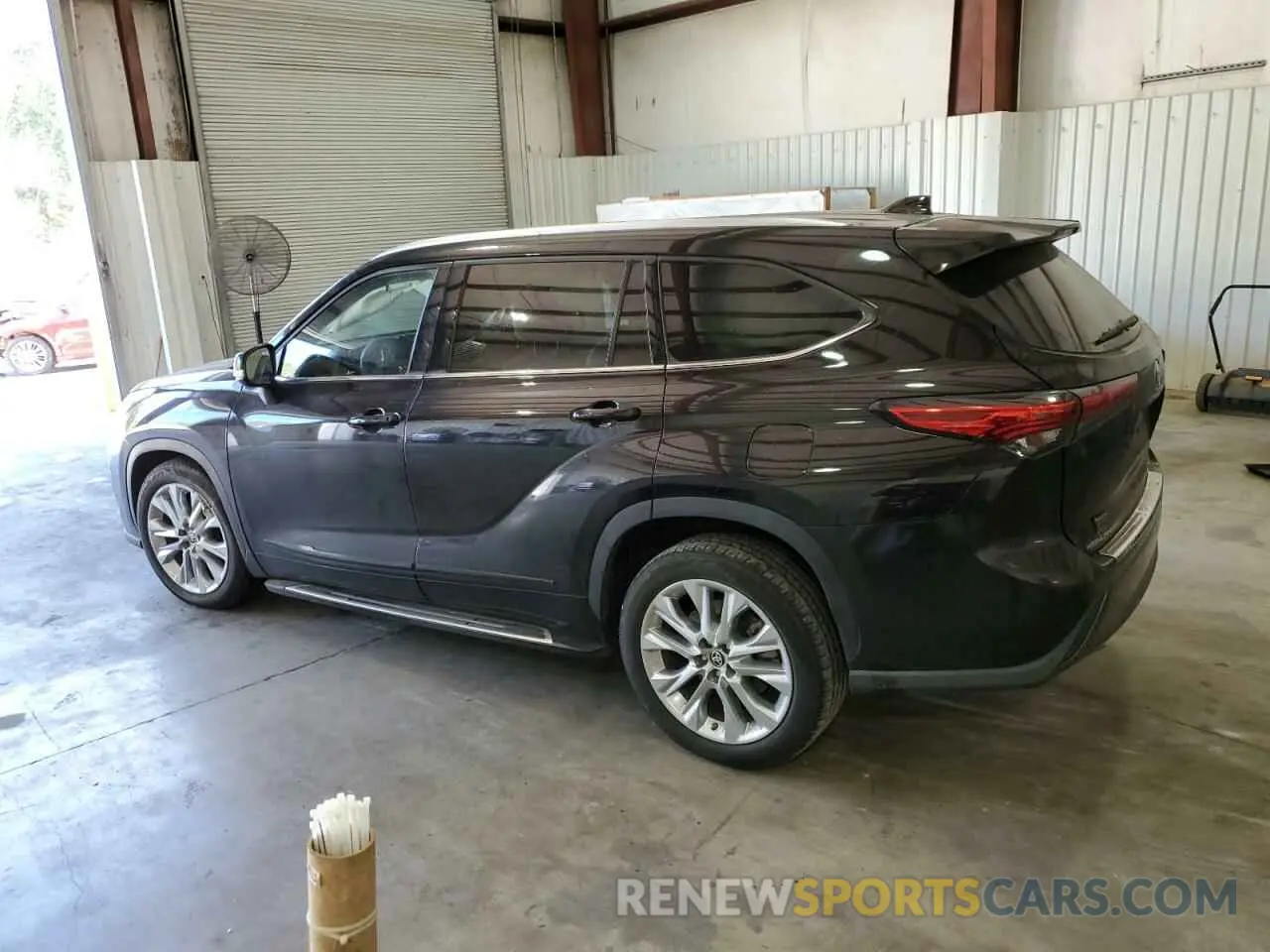 2 Photograph of a damaged car 5TDYZRAH8MS058751 TOYOTA HIGHLANDER 2021