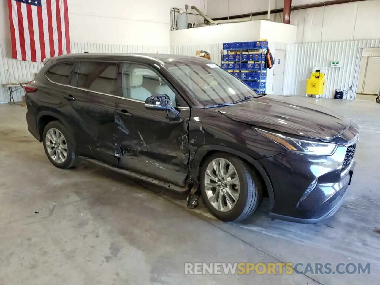 4 Photograph of a damaged car 5TDYZRAH8MS058751 TOYOTA HIGHLANDER 2021