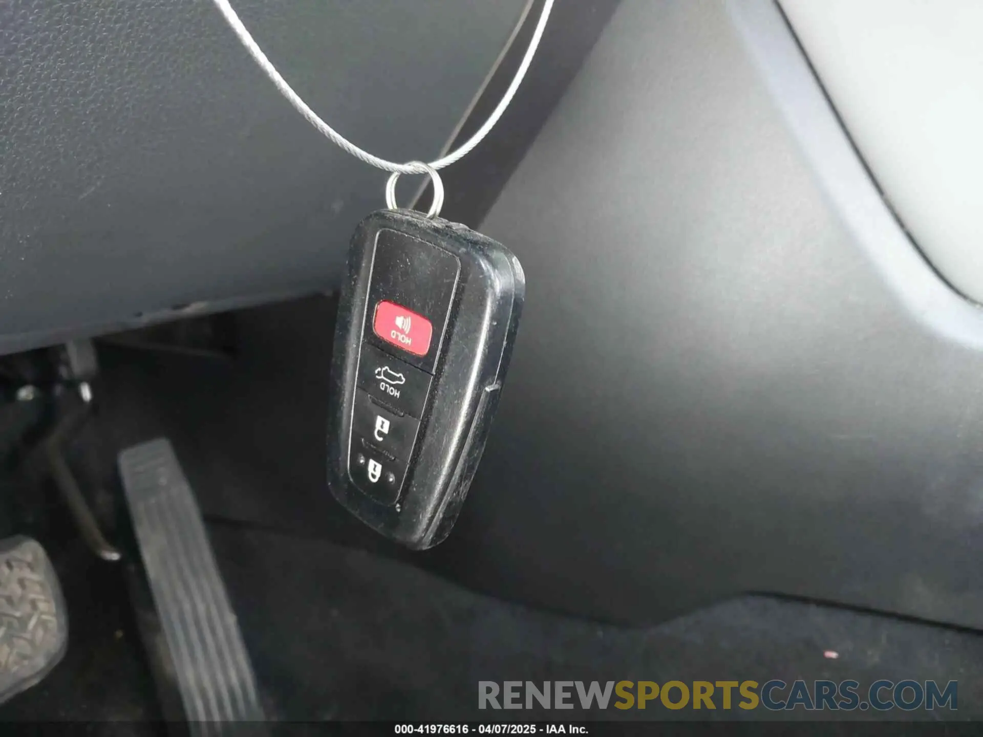 11 Photograph of a damaged car 5TDYZRAH8MS063996 TOYOTA HIGHLANDER 2021