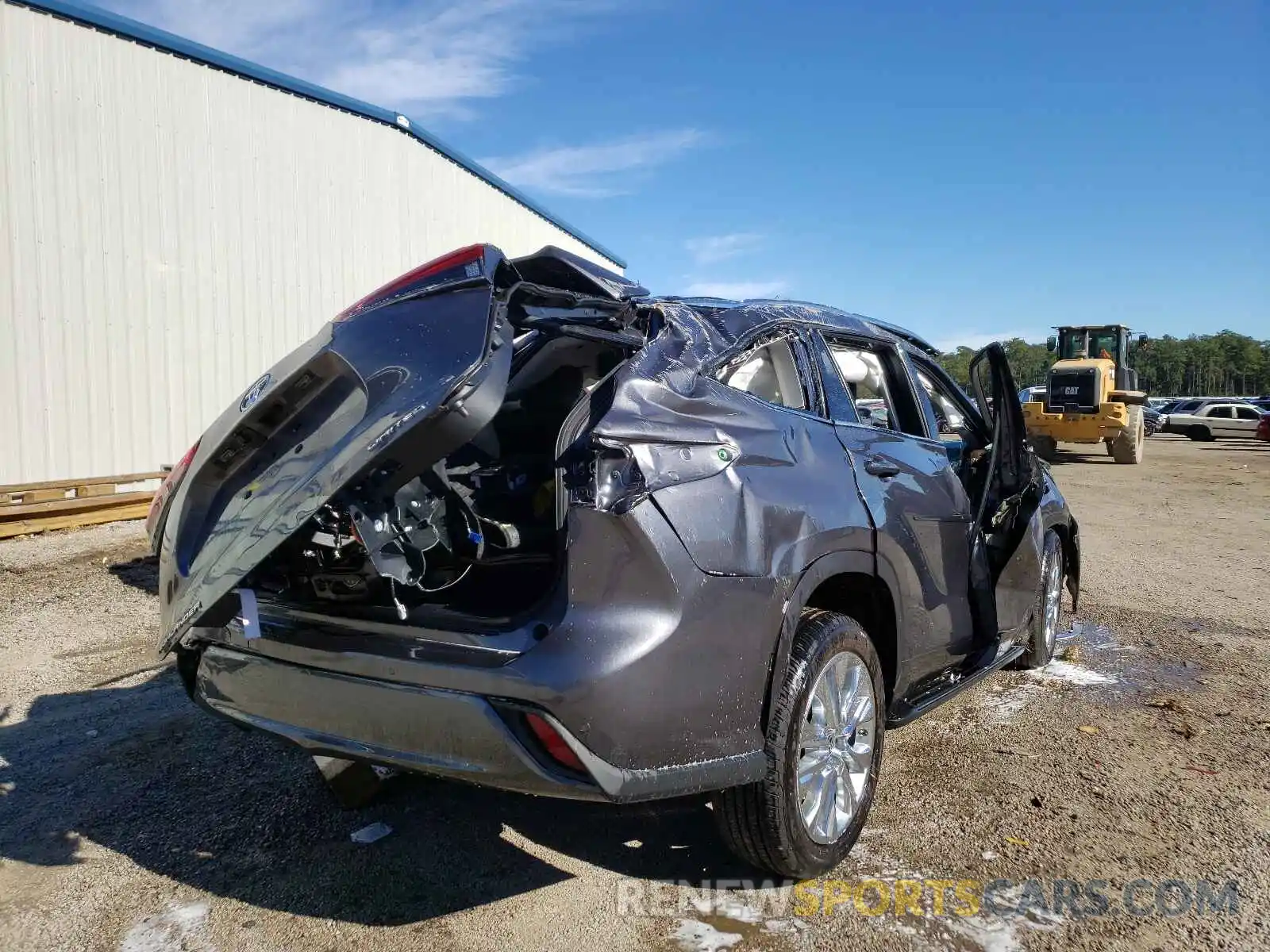 4 Photograph of a damaged car 5TDYZRAH9MS520038 TOYOTA HIGHLANDER 2021