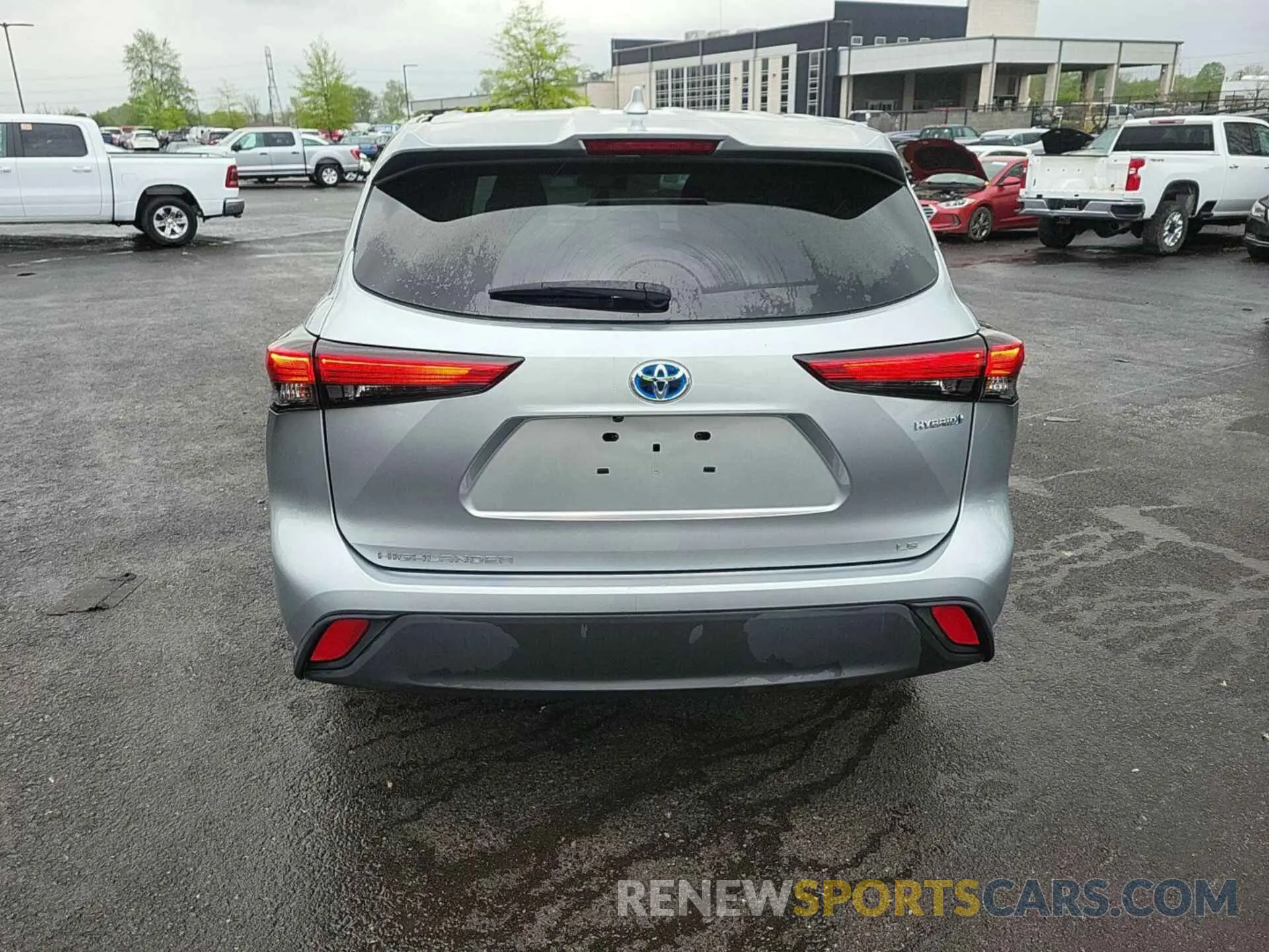 23 Photograph of a damaged car 5TDZARAH3MS009579 TOYOTA HIGHLANDER 2021