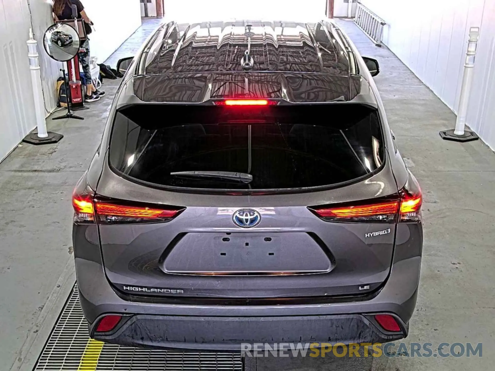 20 Photograph of a damaged car 5TDZARAH3MS506857 TOYOTA HIGHLANDER 2021