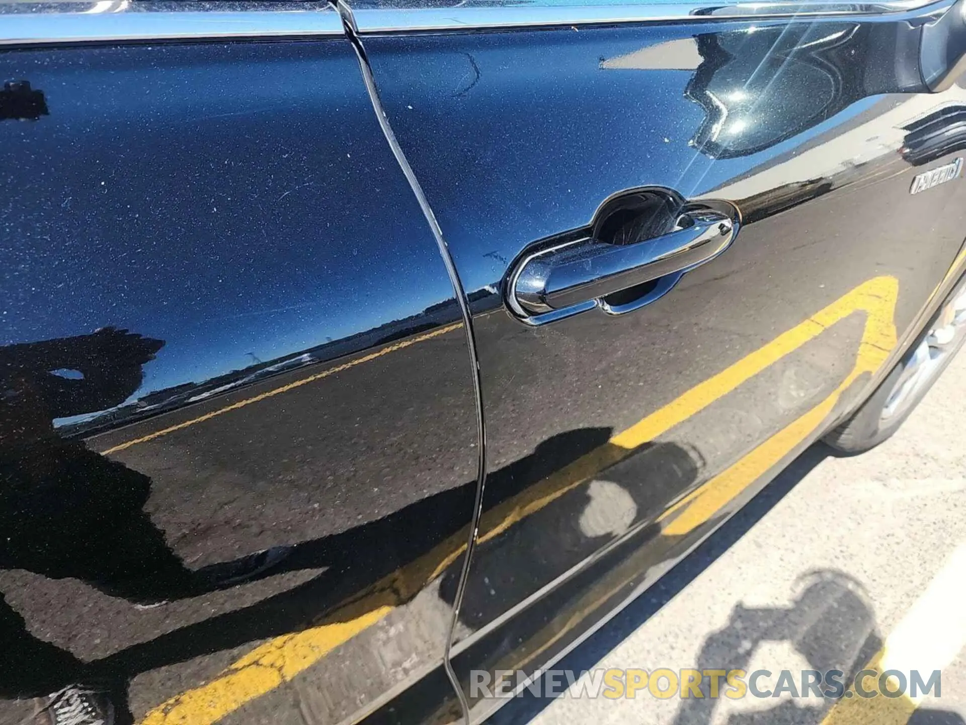 13 Photograph of a damaged car 5TDZARAH3MS507202 TOYOTA HIGHLANDER 2021