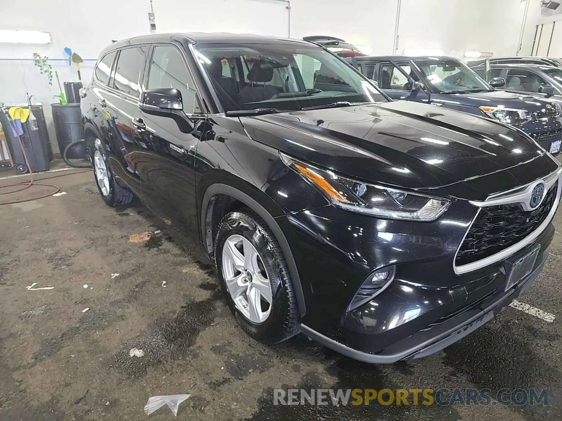 31 Photograph of a damaged car 5TDZARAH3MS507202 TOYOTA HIGHLANDER 2021