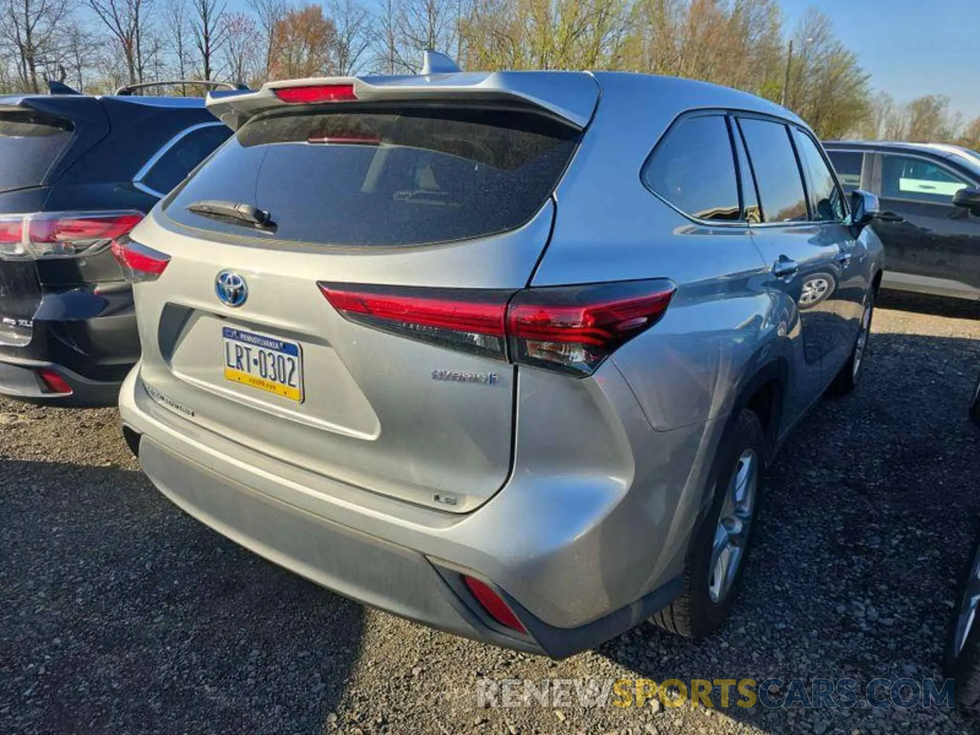 7 Photograph of a damaged car 5TDZARAH4MS506866 TOYOTA HIGHLANDER 2021