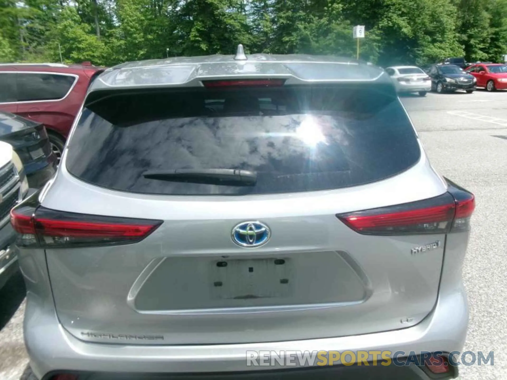 13 Photograph of a damaged car 5TDZARAH8MS506854 TOYOTA HIGHLANDER 2021
