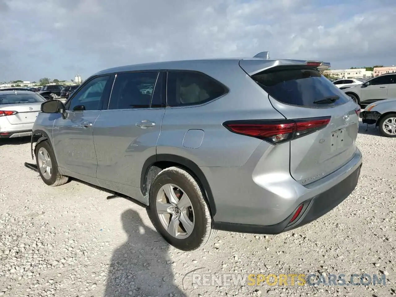 2 Photograph of a damaged car 5TDZZRAH0MS066492 TOYOTA HIGHLANDER 2021