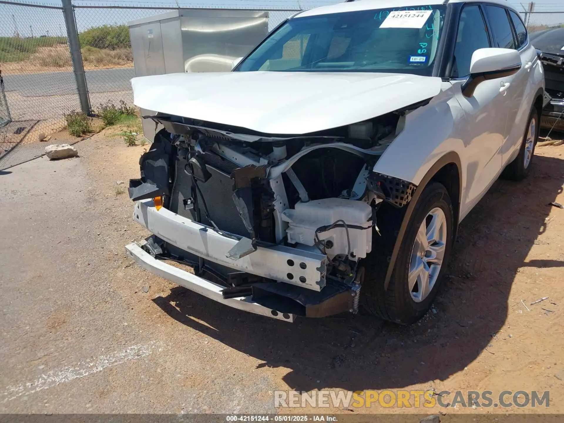 17 Photograph of a damaged car 5TDZZRAH1MS071300 TOYOTA HIGHLANDER 2021