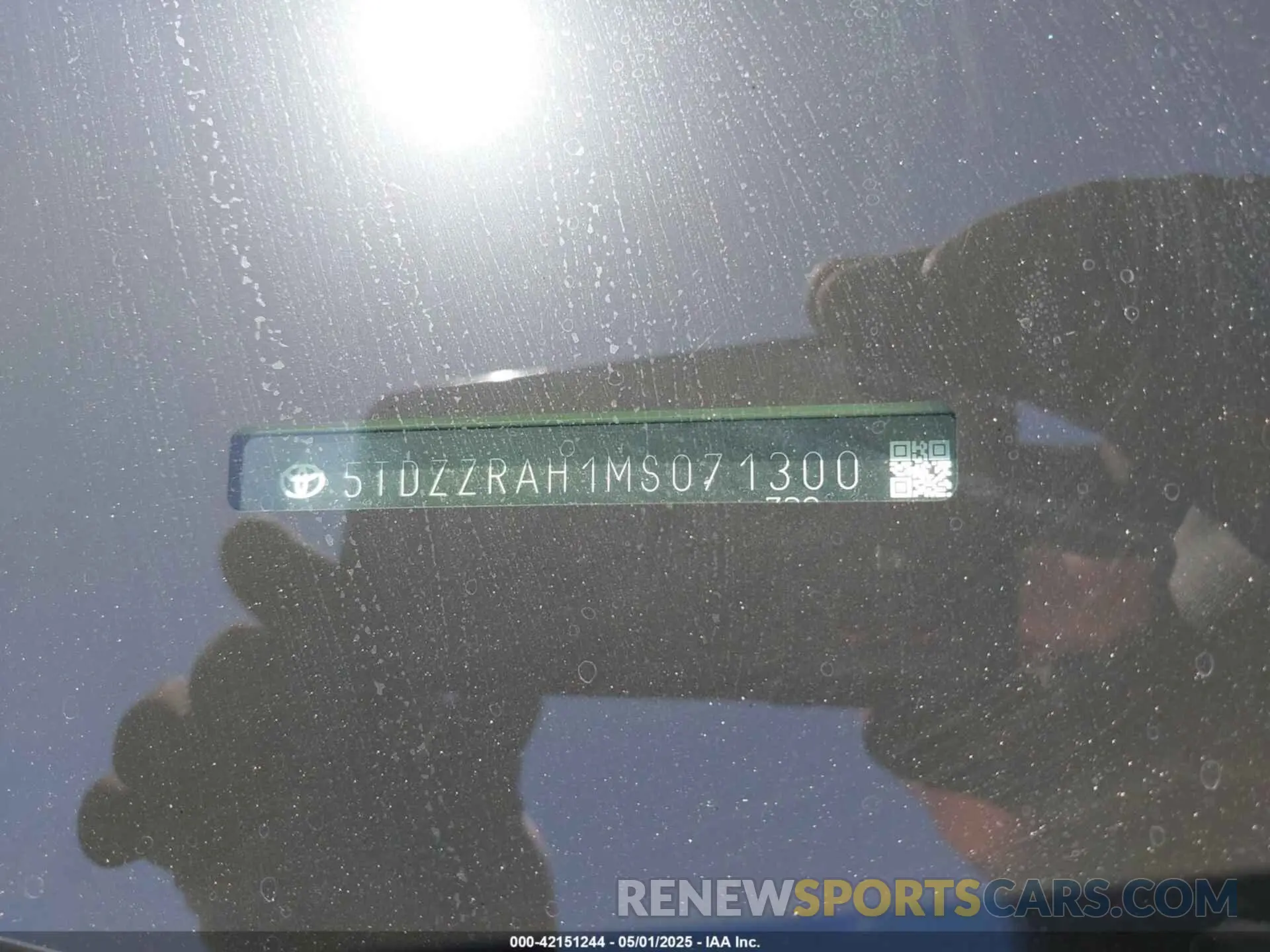 9 Photograph of a damaged car 5TDZZRAH1MS071300 TOYOTA HIGHLANDER 2021