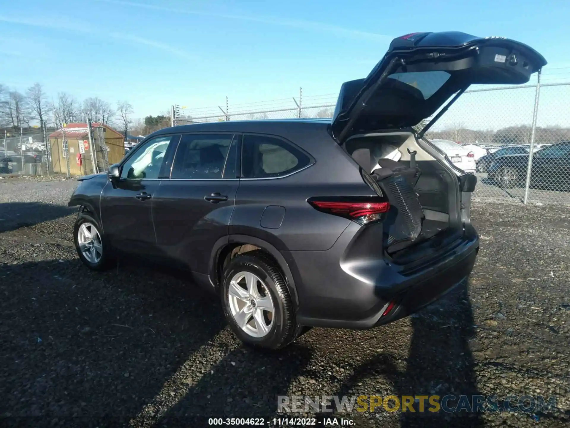 3 Photograph of a damaged car 5TDZZRAH2MS086405 TOYOTA HIGHLANDER 2021