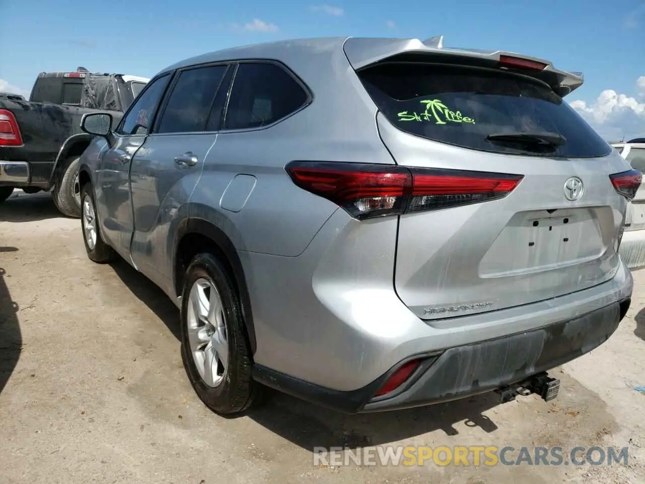 3 Photograph of a damaged car 5TDZZRAH2MS515414 TOYOTA HIGHLANDER 2021