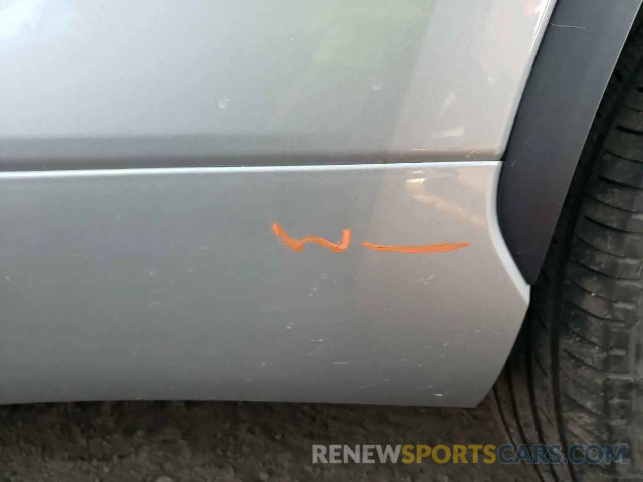 9 Photograph of a damaged car 5TDZZRAH2MS515414 TOYOTA HIGHLANDER 2021