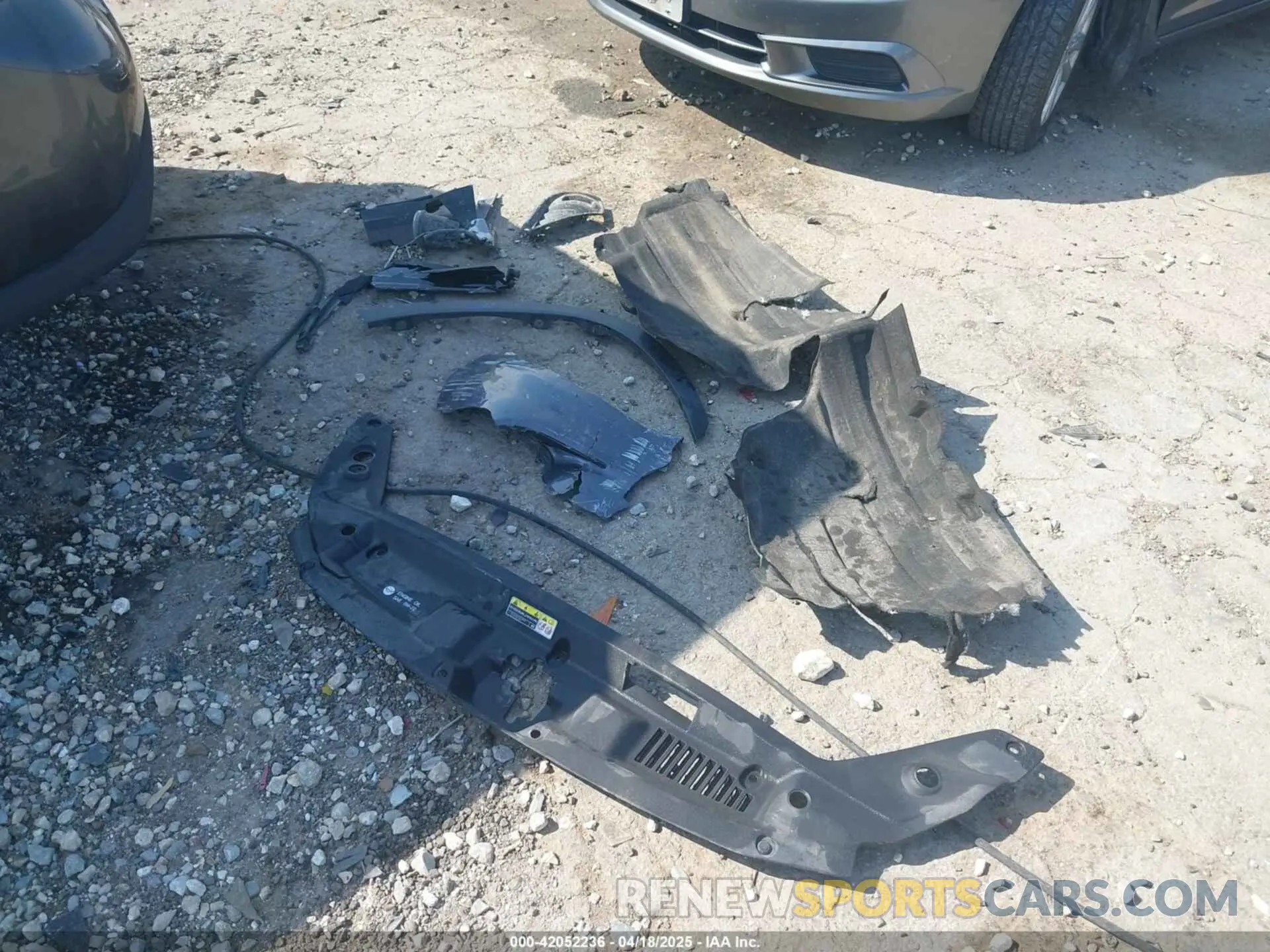 12 Photograph of a damaged car 5TDZZRAH3MS523182 TOYOTA HIGHLANDER 2021