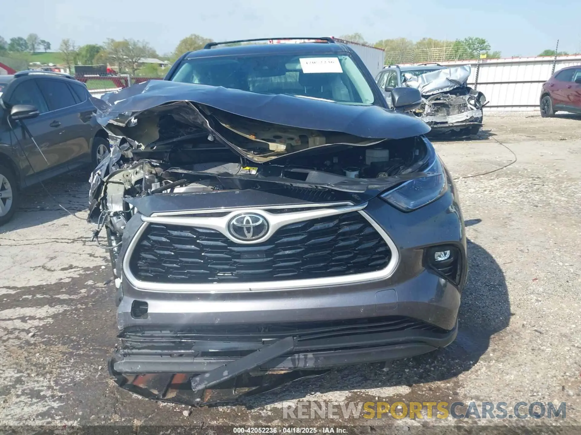 13 Photograph of a damaged car 5TDZZRAH3MS523182 TOYOTA HIGHLANDER 2021