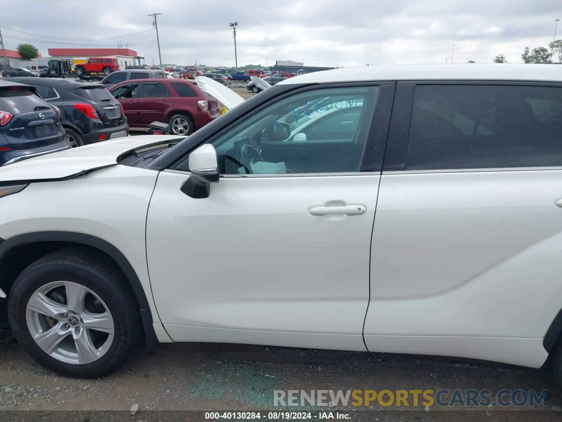 13 Photograph of a damaged car 5TDZZRAH3MS528611 TOYOTA HIGHLANDER 2021