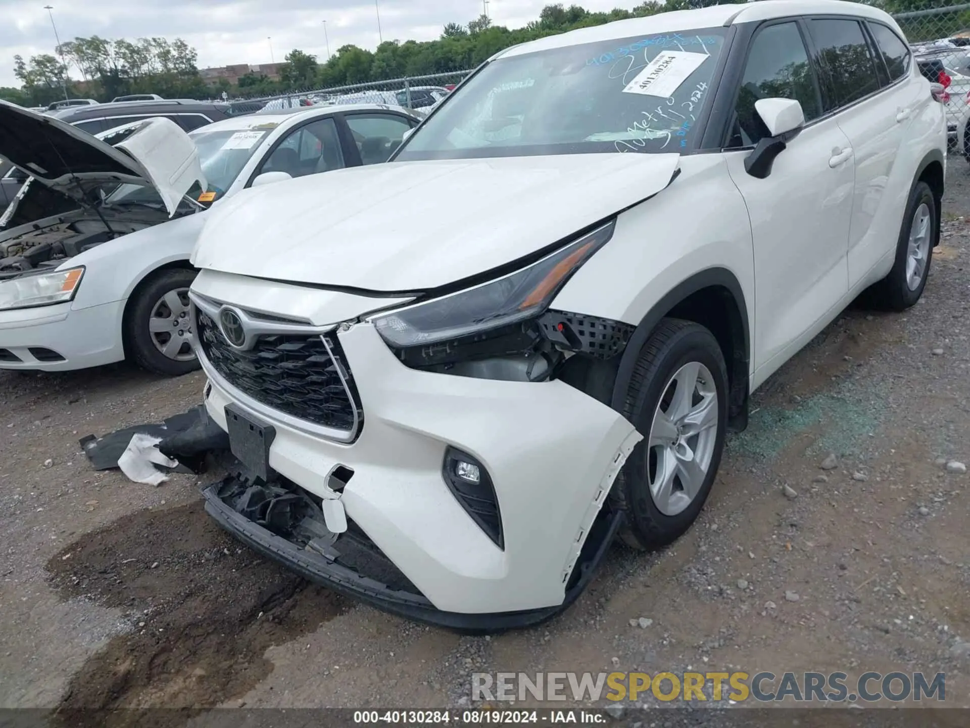 17 Photograph of a damaged car 5TDZZRAH3MS528611 TOYOTA HIGHLANDER 2021