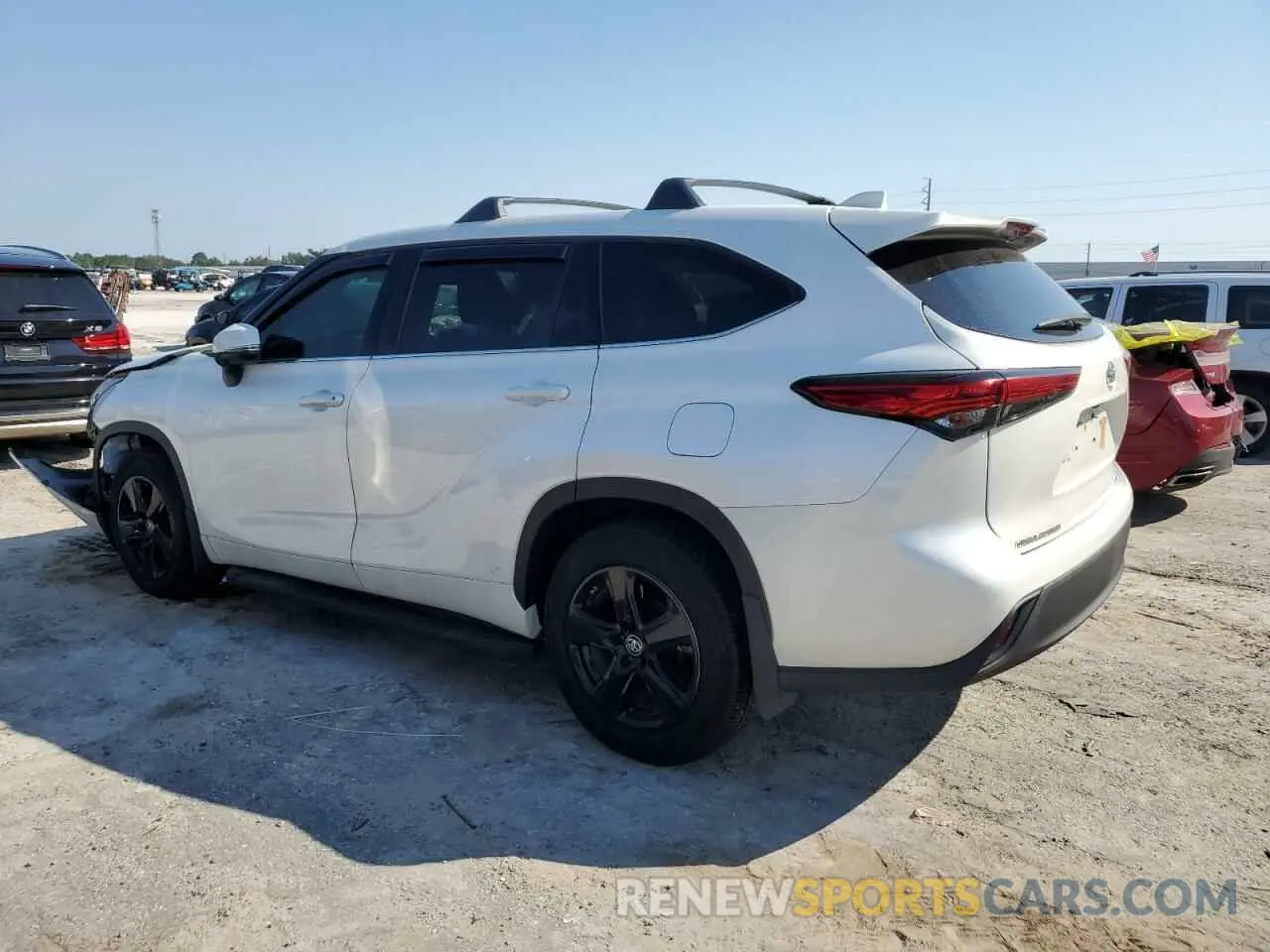 2 Photograph of a damaged car 5TDZZRAH4MS032992 TOYOTA HIGHLANDER 2021