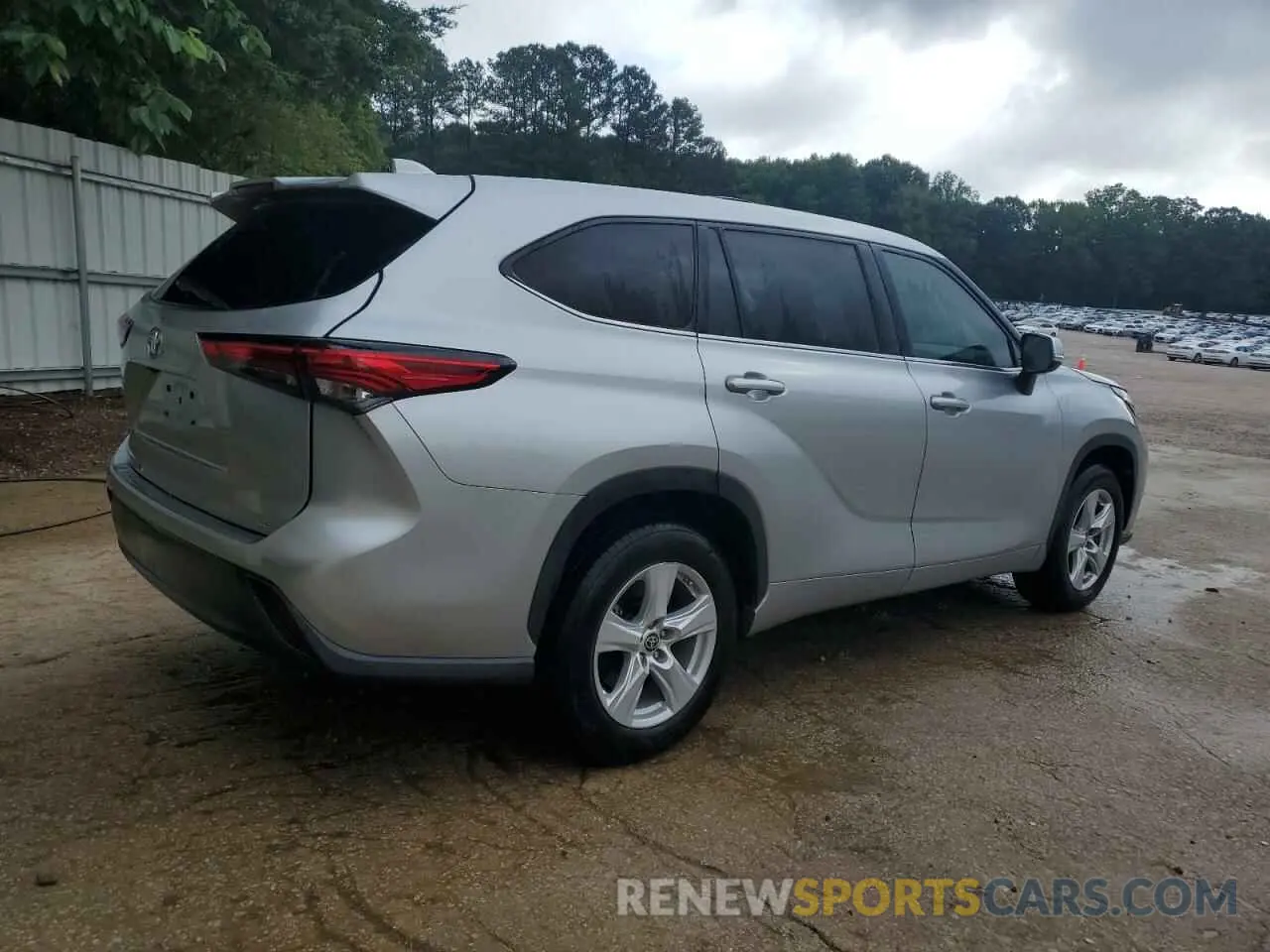 3 Photograph of a damaged car 5TDZZRAH4MS522381 TOYOTA HIGHLANDER 2021