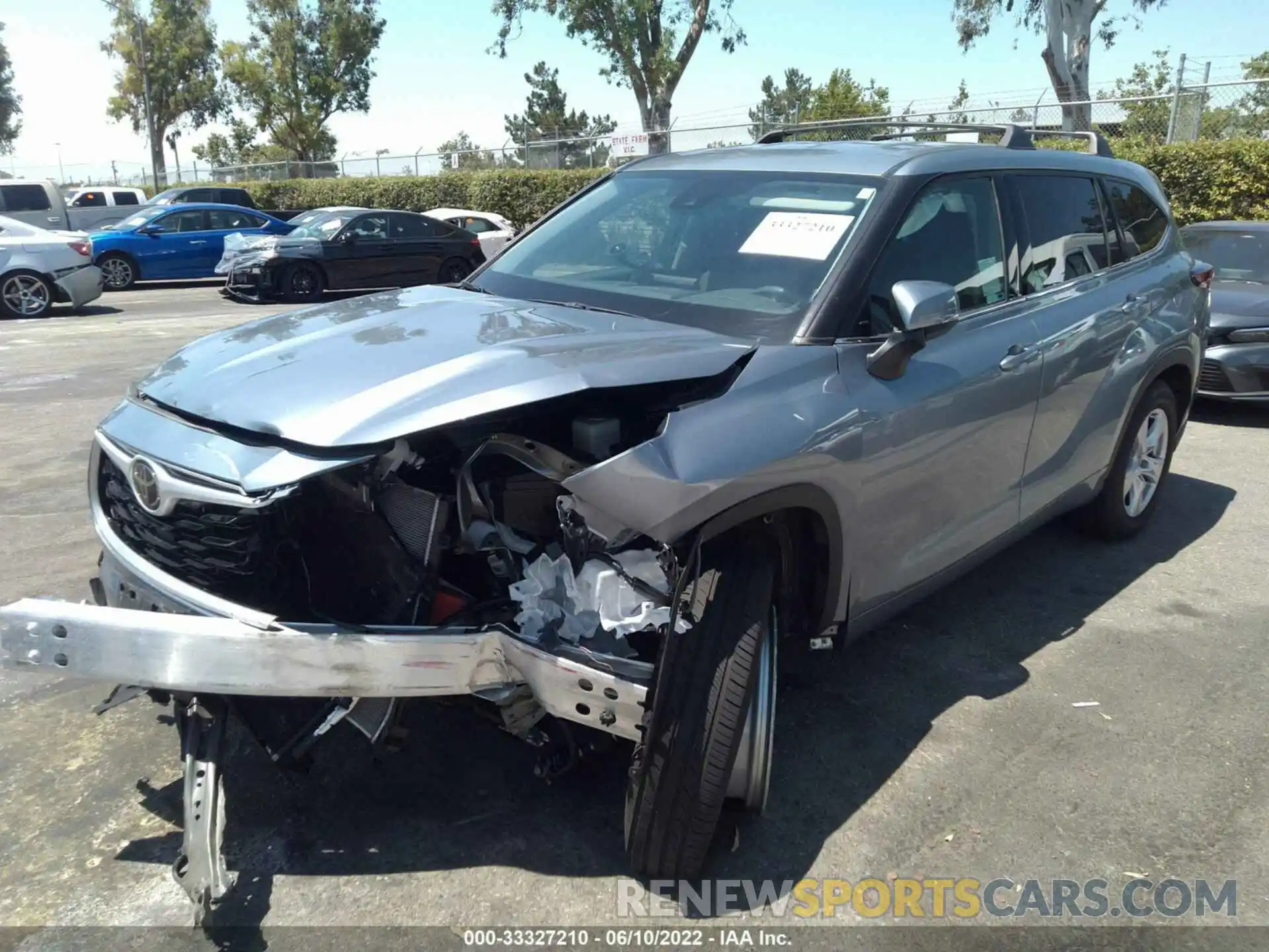 3 Photograph of a damaged car 5TDZZRAH5MS047212 TOYOTA HIGHLANDER 2021