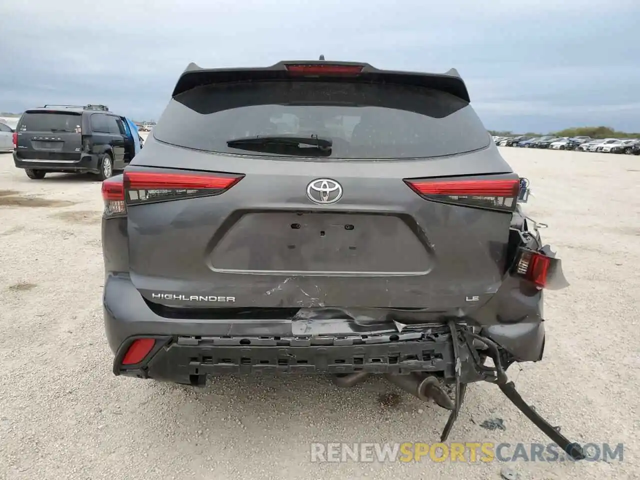 6 Photograph of a damaged car 5TDZZRAH5MS517349 TOYOTA HIGHLANDER 2021