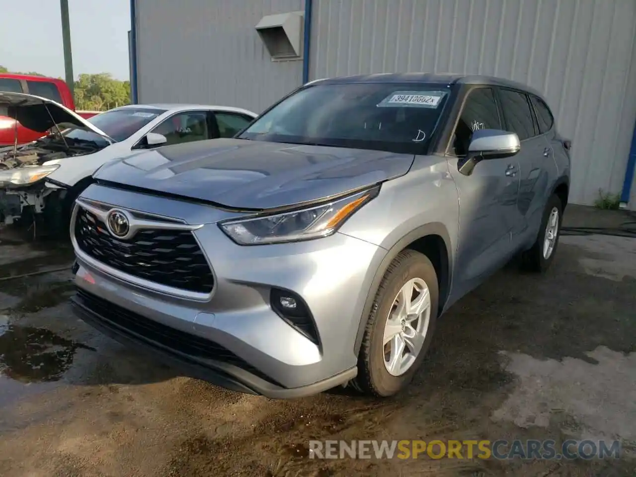 2 Photograph of a damaged car 5TDZZRAH6MS043587 TOYOTA HIGHLANDER 2021