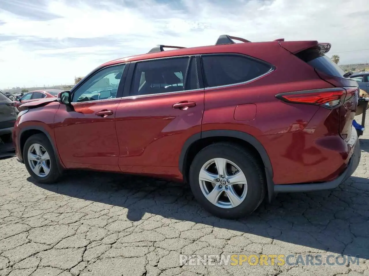 2 Photograph of a damaged car 5TDZZRAH6MS059871 TOYOTA HIGHLANDER 2021