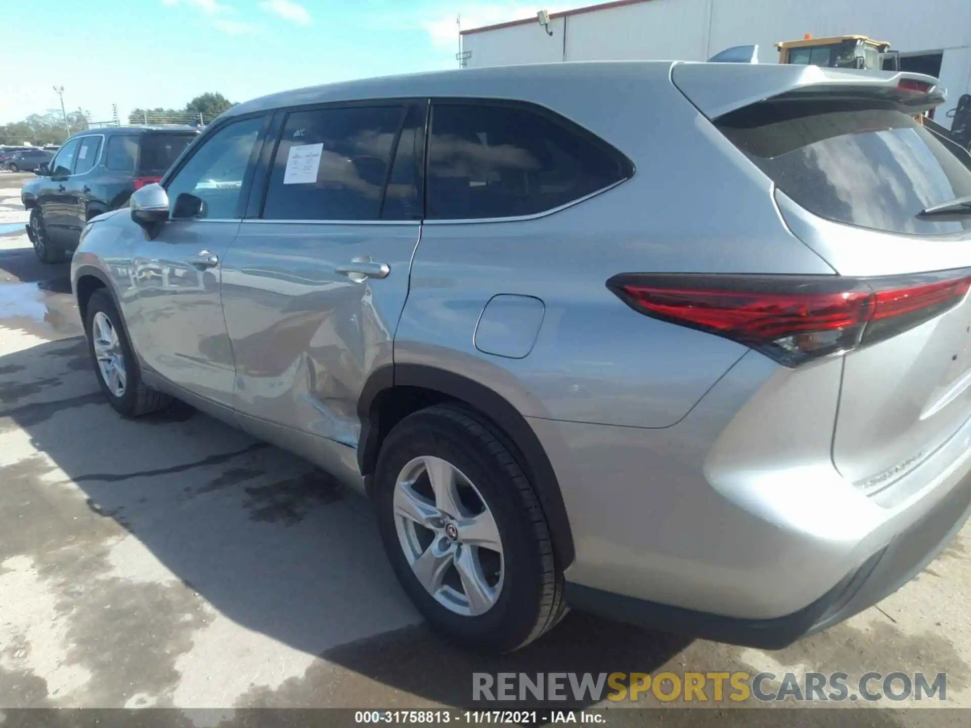 6 Photograph of a damaged car 5TDZZRAH6MS065623 TOYOTA HIGHLANDER 2021