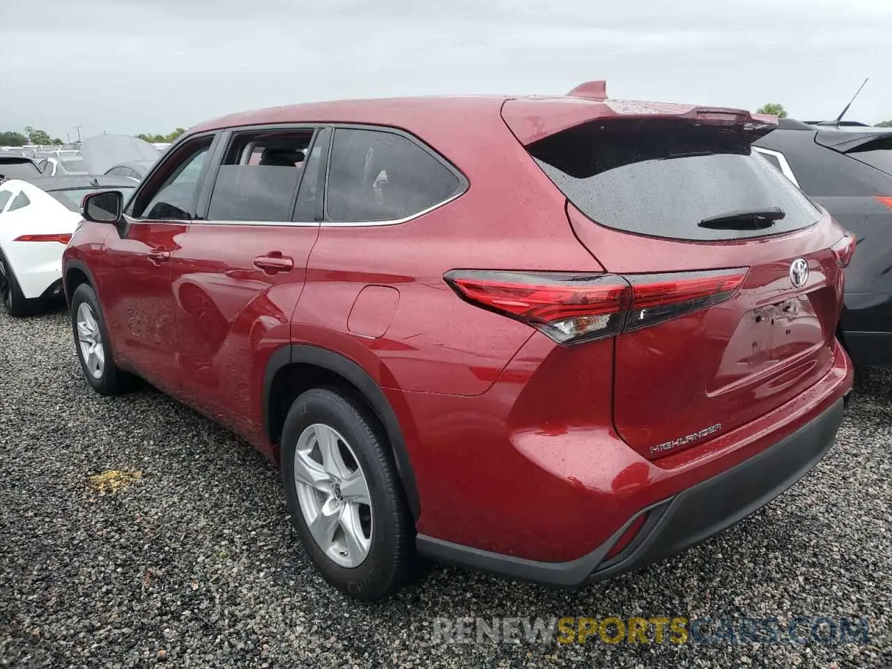2 Photograph of a damaged car 5TDZZRAH7MS061063 TOYOTA HIGHLANDER 2021