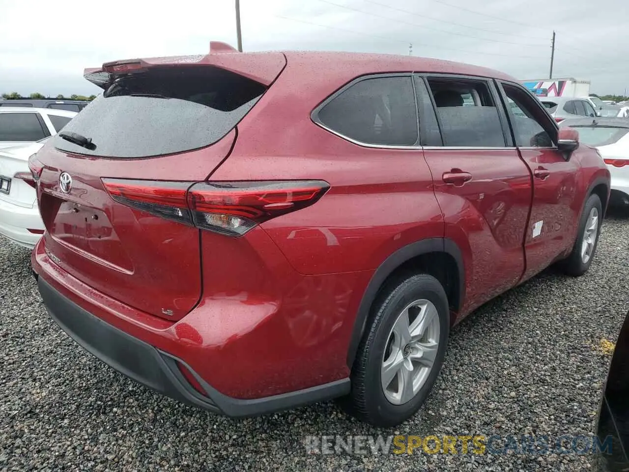 3 Photograph of a damaged car 5TDZZRAH7MS061063 TOYOTA HIGHLANDER 2021