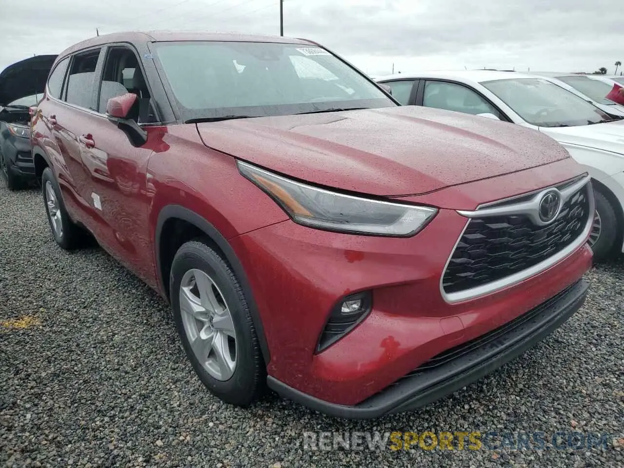 4 Photograph of a damaged car 5TDZZRAH7MS061063 TOYOTA HIGHLANDER 2021