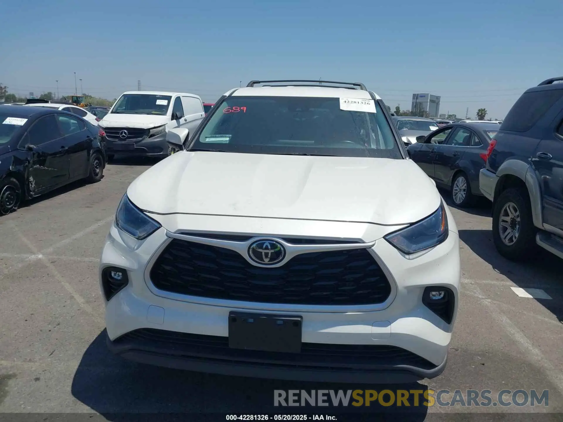 13 Photograph of a damaged car 5TDZZRAH7MS072385 TOYOTA HIGHLANDER 2021