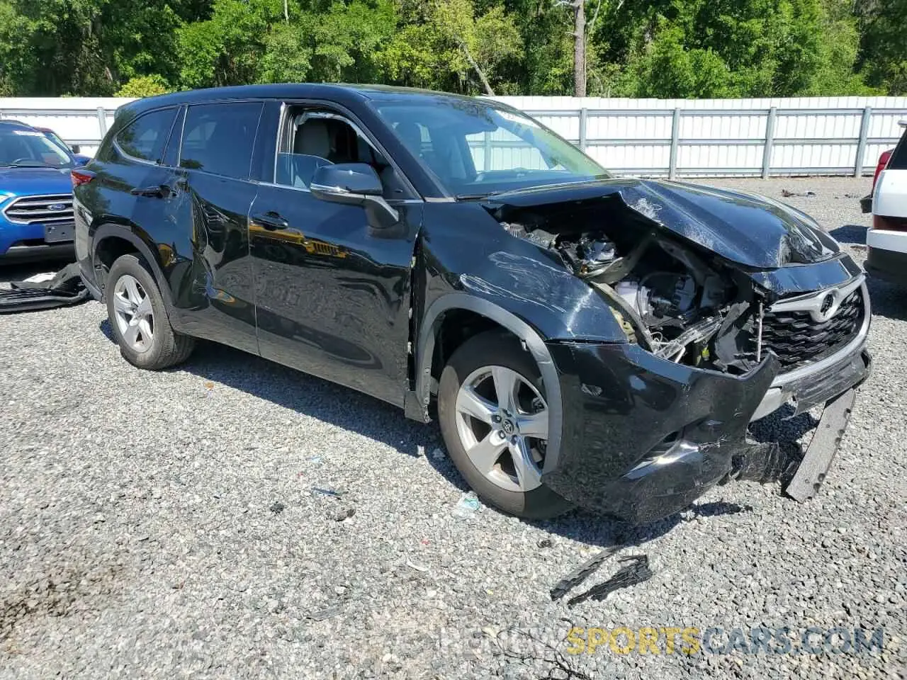 4 Photograph of a damaged car 5TDZZRAH8MS515126 TOYOTA HIGHLANDER 2021