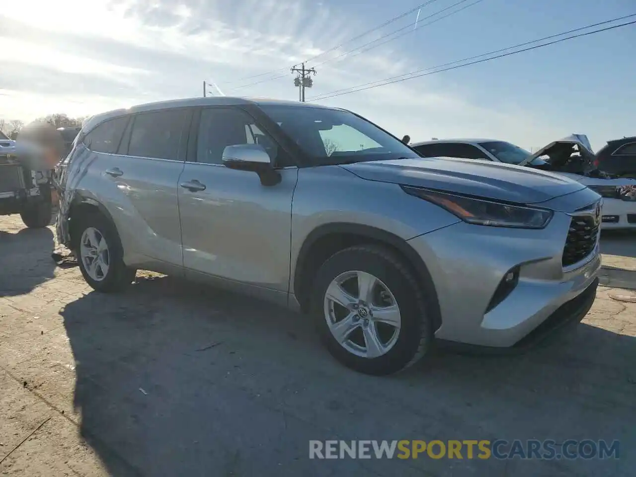 4 Photograph of a damaged car 5TDZZRAH8MS529253 TOYOTA HIGHLANDER 2021