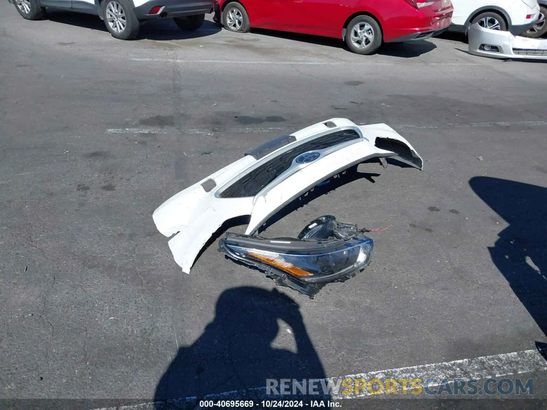 11 Photograph of a damaged car 5TDZZRAH9MS056334 TOYOTA HIGHLANDER 2021