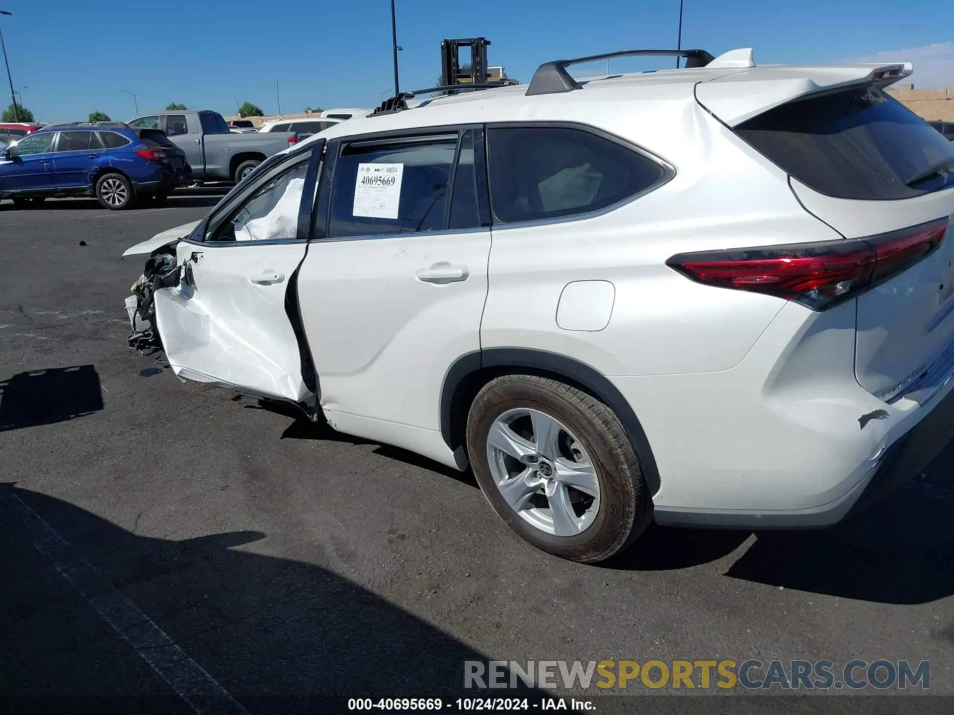 14 Photograph of a damaged car 5TDZZRAH9MS056334 TOYOTA HIGHLANDER 2021