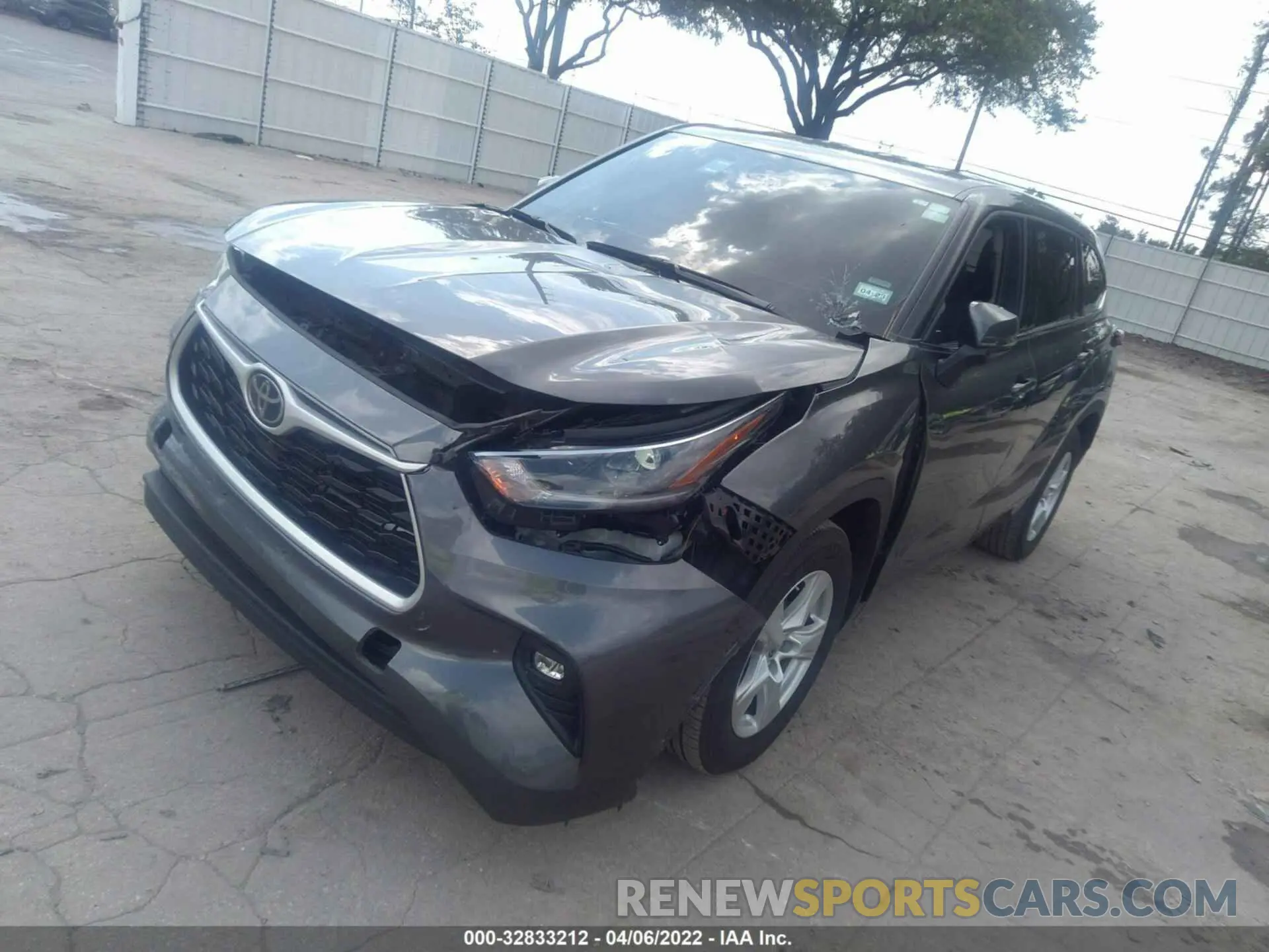 2 Photograph of a damaged car 5TDZZRAHXMS065804 TOYOTA HIGHLANDER 2021