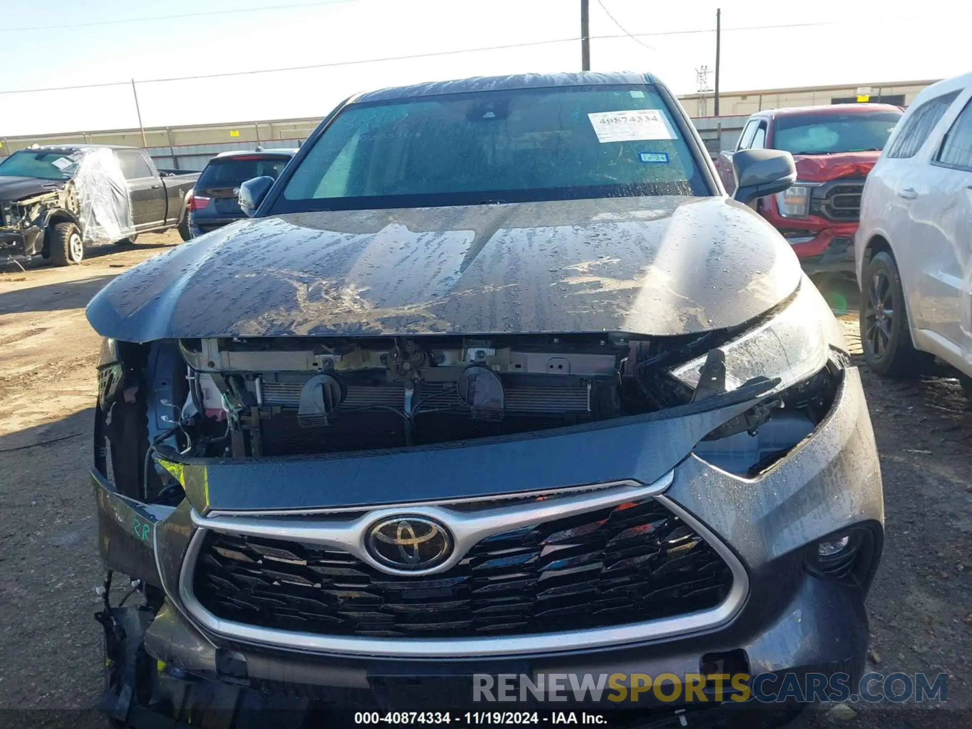 11 Photograph of a damaged car 5TDZZRAHXMS517086 TOYOTA HIGHLANDER 2021