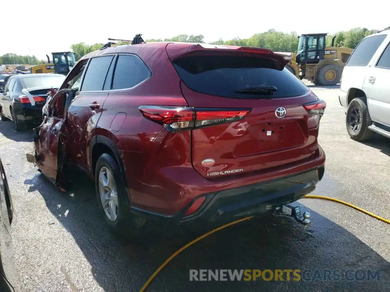 3 Photograph of a damaged car 5TDZZRAHXMS528721 TOYOTA HIGHLANDER 2021