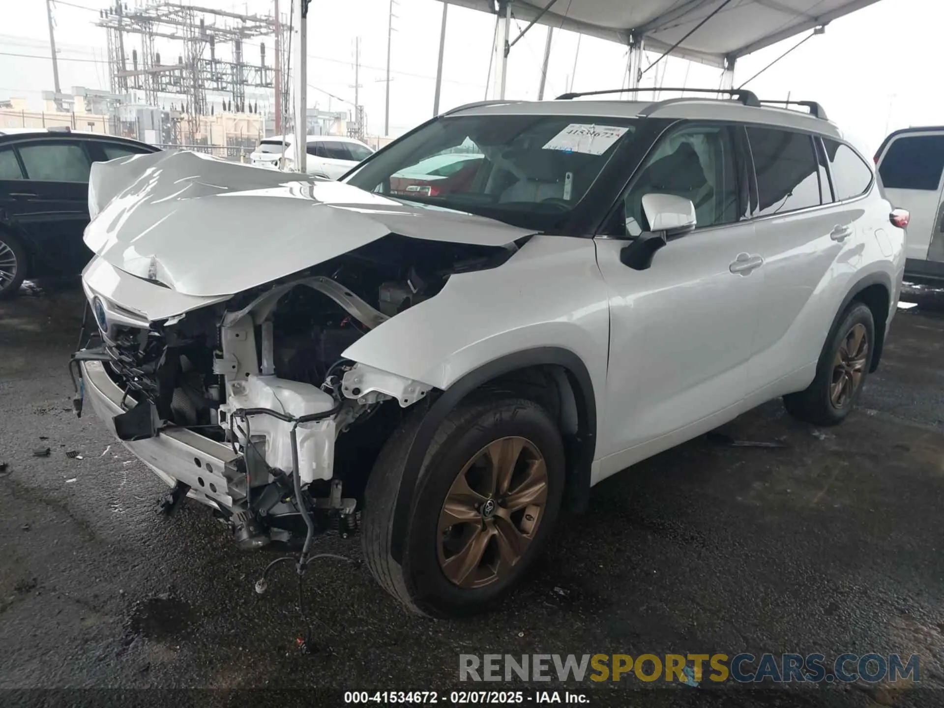 2 Photograph of a damaged car 5TDAARAH3NS512317 TOYOTA HIGHLANDER 2022