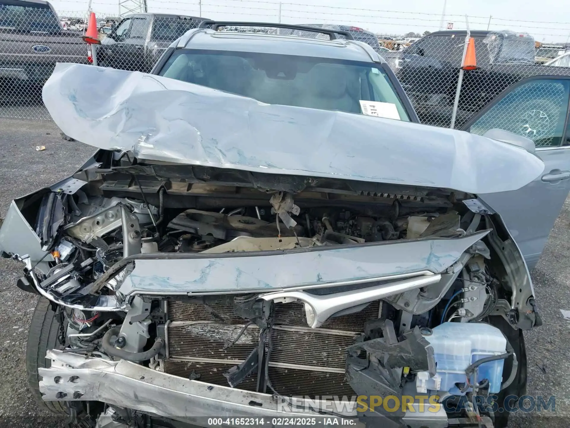 10 Photograph of a damaged car 5TDAARAH7NS509954 TOYOTA HIGHLANDER 2022
