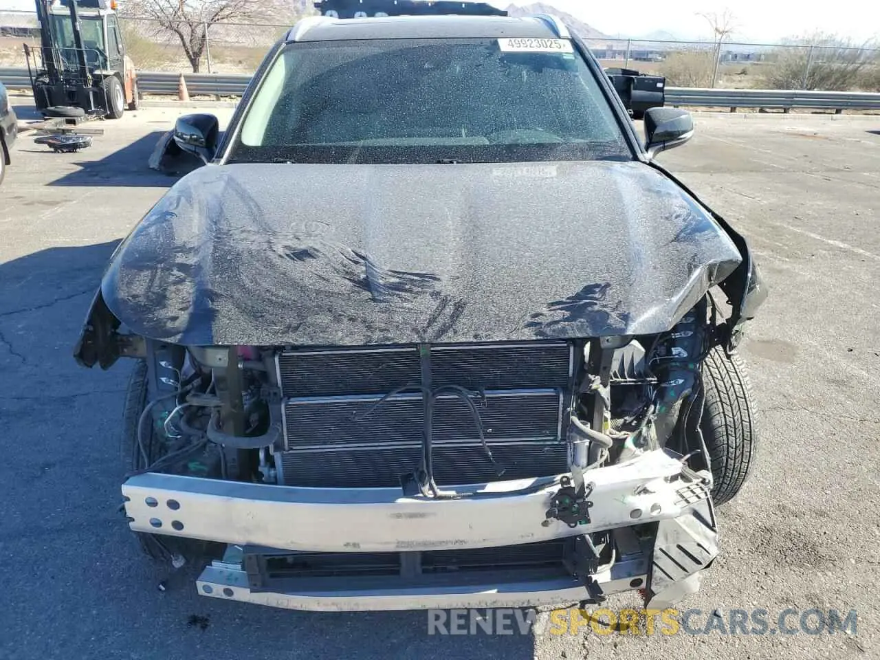 5 Photograph of a damaged car 5TDAARAH7NS511770 TOYOTA HIGHLANDER 2022