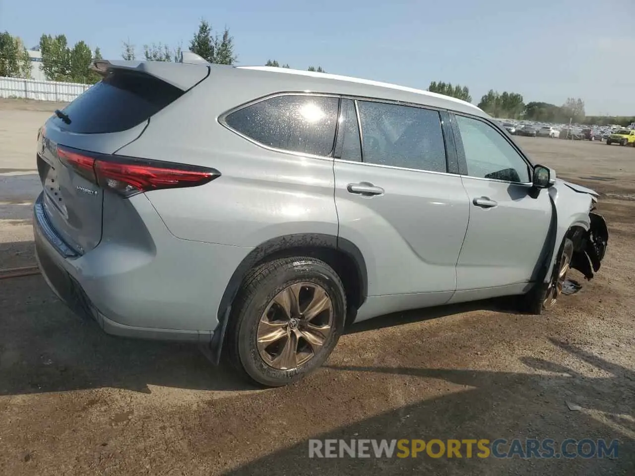 3 Photograph of a damaged car 5TDABRCH7NS549025 TOYOTA HIGHLANDER 2022