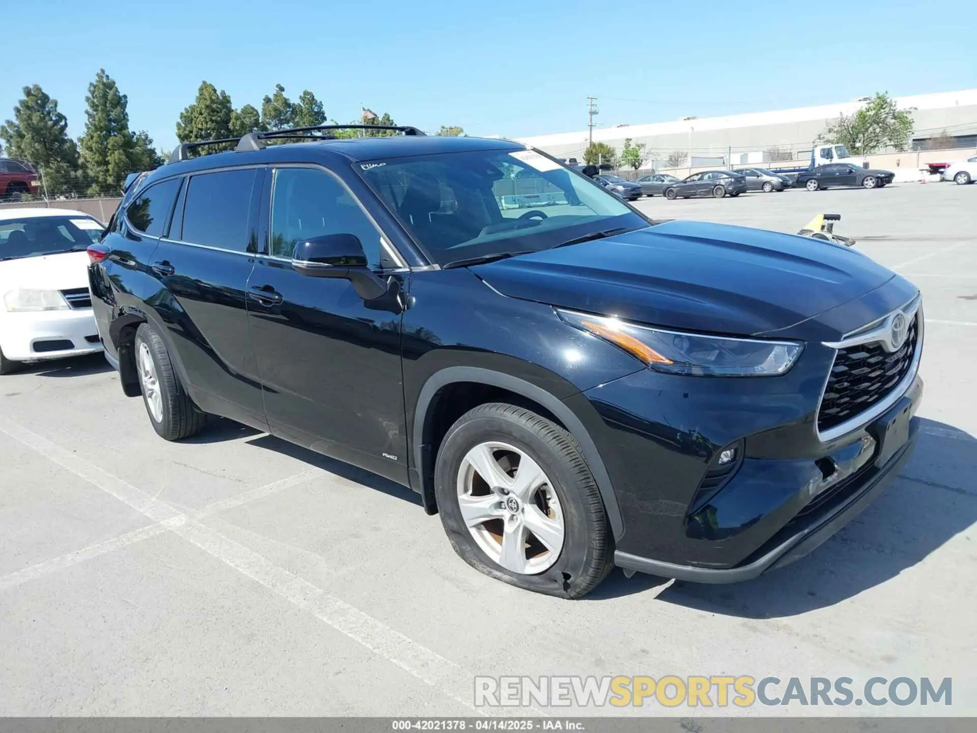 1 Photograph of a damaged car 5TDBBRCH1NS541023 TOYOTA HIGHLANDER 2022