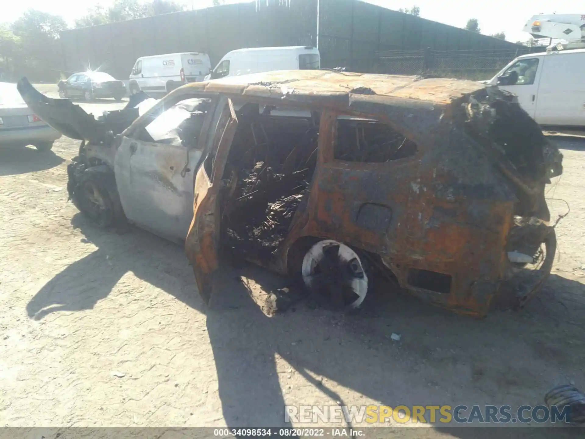 3 Photograph of a damaged car 5TDBBRCH2NS540107 TOYOTA HIGHLANDER 2022