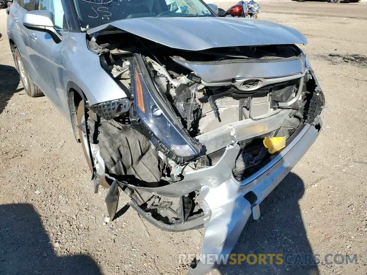 9 Photograph of a damaged car 5TDBBRCH3NS543887 TOYOTA HIGHLANDER 2022