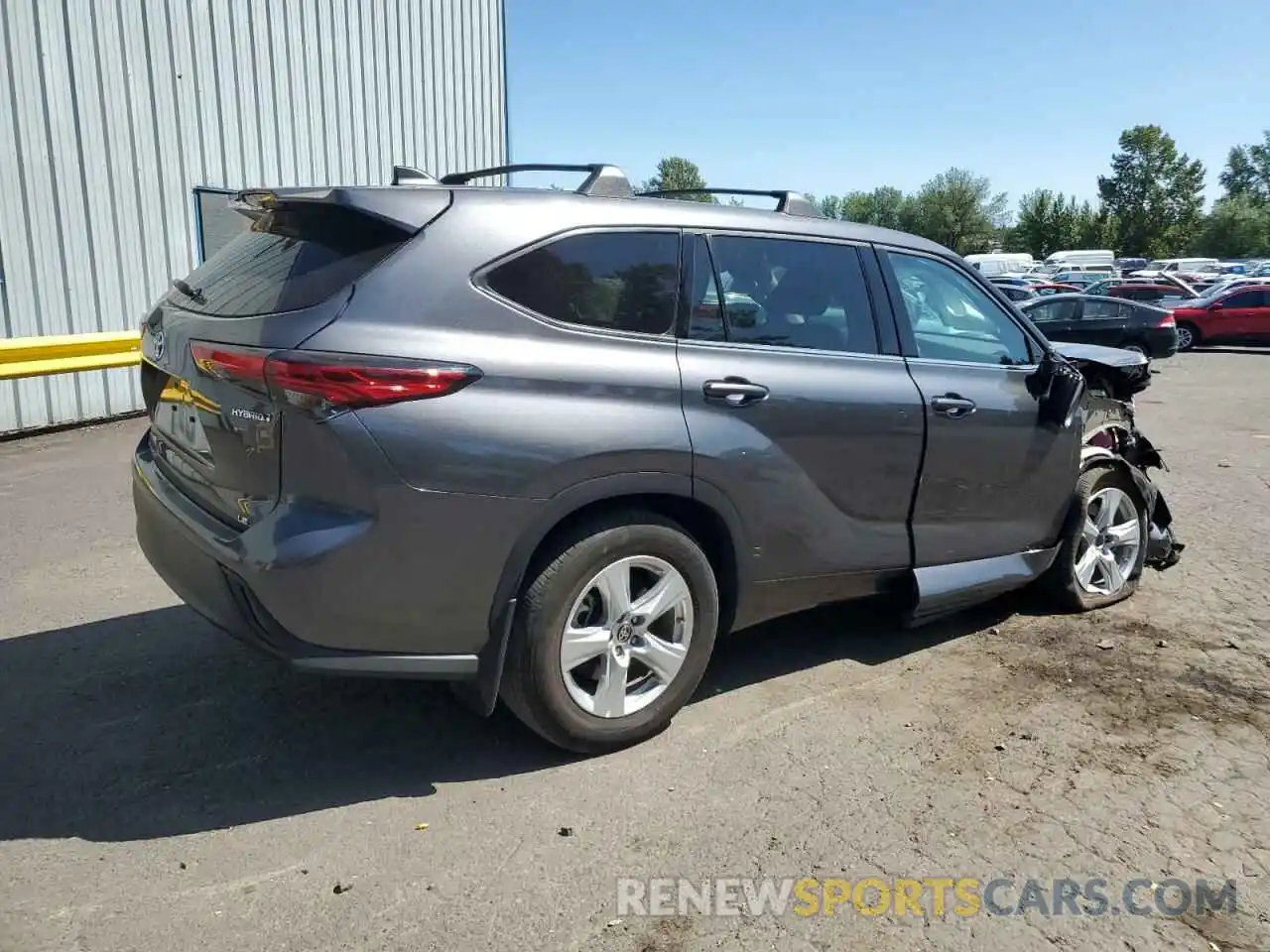 3 Photograph of a damaged car 5TDBBRCH3NS560480 TOYOTA HIGHLANDER 2022