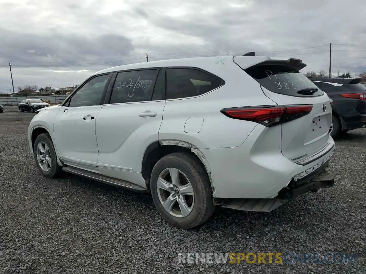 2 Photograph of a damaged car 5TDBBRCH4NS560603 TOYOTA HIGHLANDER 2022